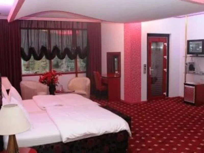 Gkam Hotel ティラナ