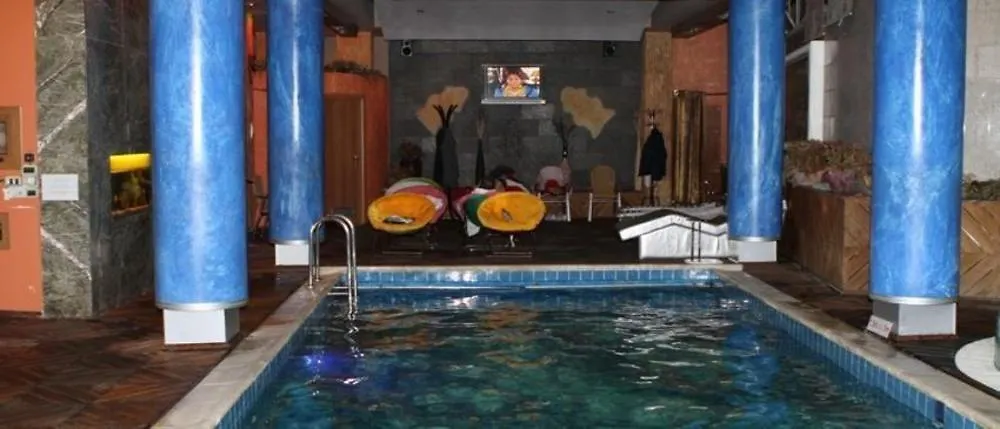 Gkam Hotel ティラナ